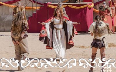 GJR Grands Jeux Romains 2017 La Reine Celte Boudicca Boadicea guerriero guerrieri guerriere guerriera donna celta celti auxilia romani arena romana aréne de Nimes