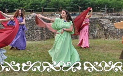 Okelum dervonnae dervonne danze dance antiche hystorical roman dance celtic feminine danze femminili matrone villa romana caselette auxilia almese gallloromanitas romanizzazione reenactment danzatrici celtiche danzatrici romane danza romana